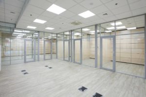 Офисная алюминиевая перегородка