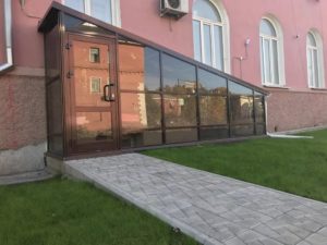 Входные группы для цокольных этажей